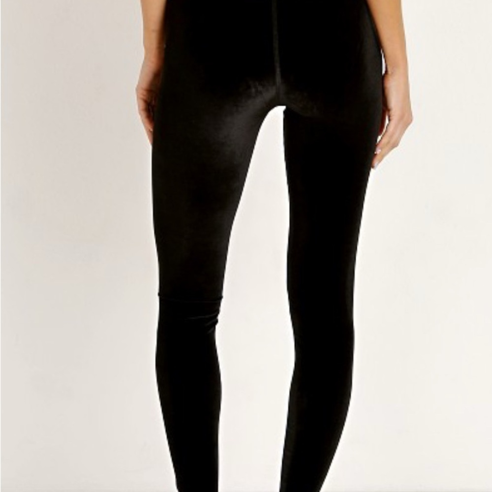Beyond Yoga Black Velvet Leggings